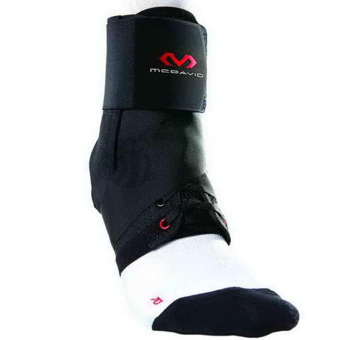 McDavid-Brace-195-Enkelbrace-met-Figuur-6-Straps-Black-1